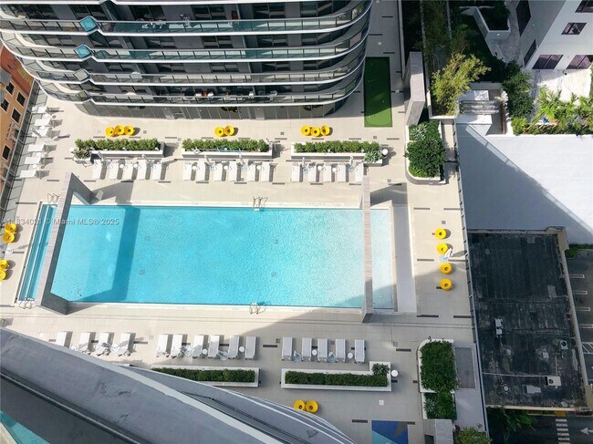 Building Photo - 45 SW 9th St