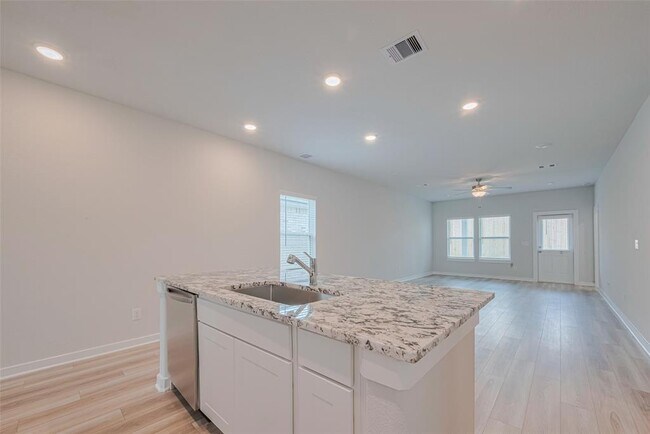 Building Photo - 8438 Sweet Cherry Ln