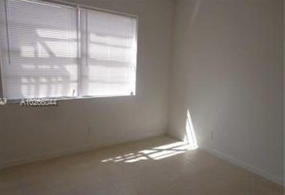 Building Photo - 95 NE 41st St