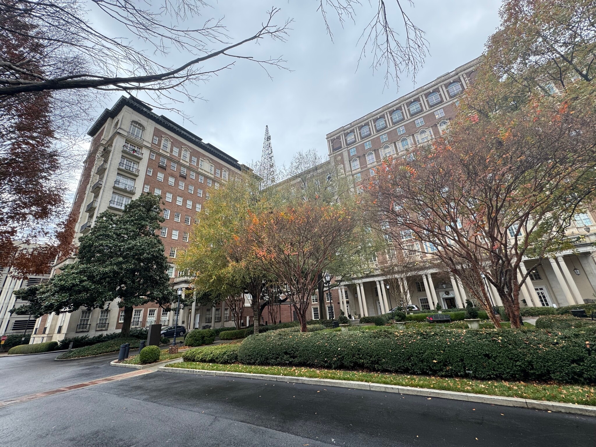 Building Photo - 30 5th St NE