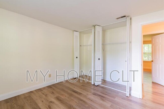 Building Photo - 7821 Cloughy Cir