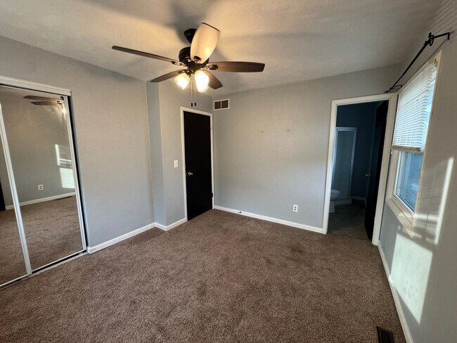 Building Photo - 4 bedroom 2 bath home in Port Byron