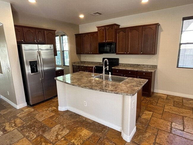 Building Photo - 21149 W Elm Way