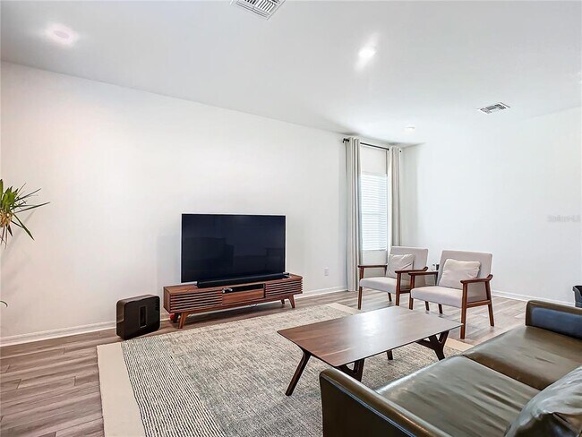 Building Photo - 1317 Sterling Pointe Dr
