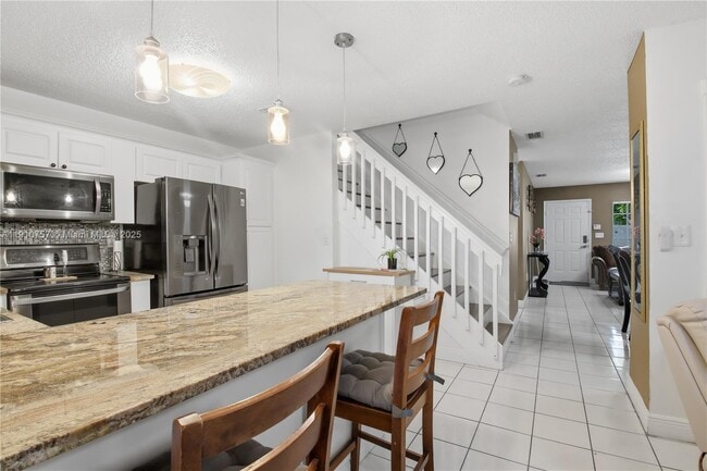 Building Photo - 7141 SW 158th Ct