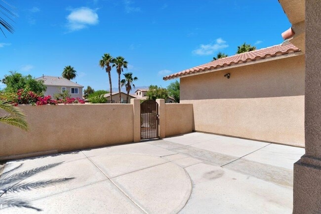 Building Photo - 67892 Mccallum Way