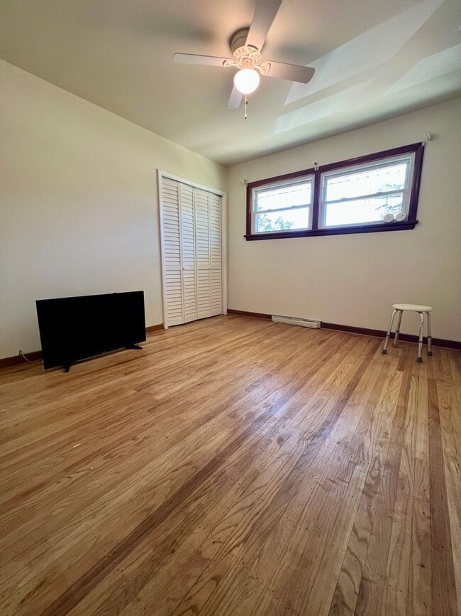 Building Photo - Stunning 4-Bedroom Single Family Home in Wyncote! Available NOW!