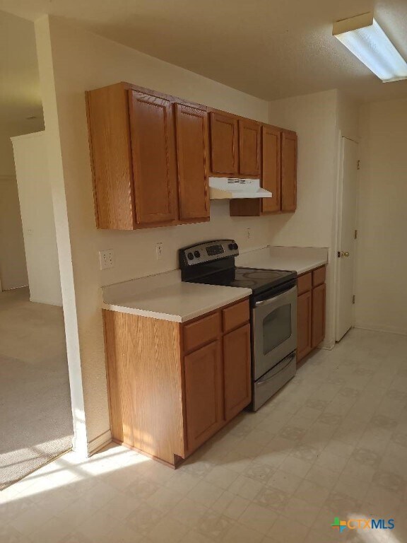 Building Photo - 2900 Southhill Dr