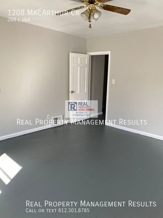 Building Photo - 1208 MacArthur Dr