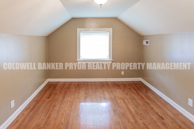 Building Photo - 203 California Ave