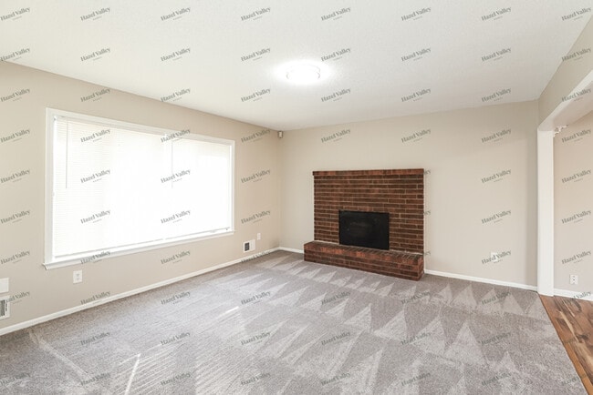 Building Photo - 816 SE 13th St