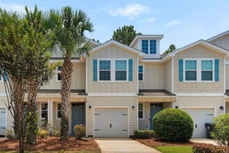 Building Photo - 17 W Shady Oaks Ln