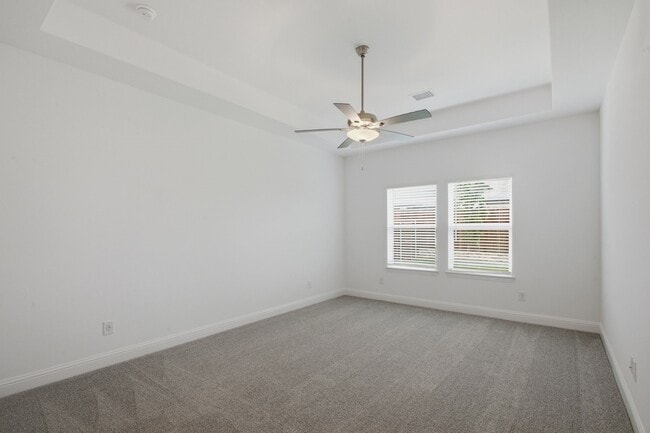 Building Photo - 2911 Hanscom St