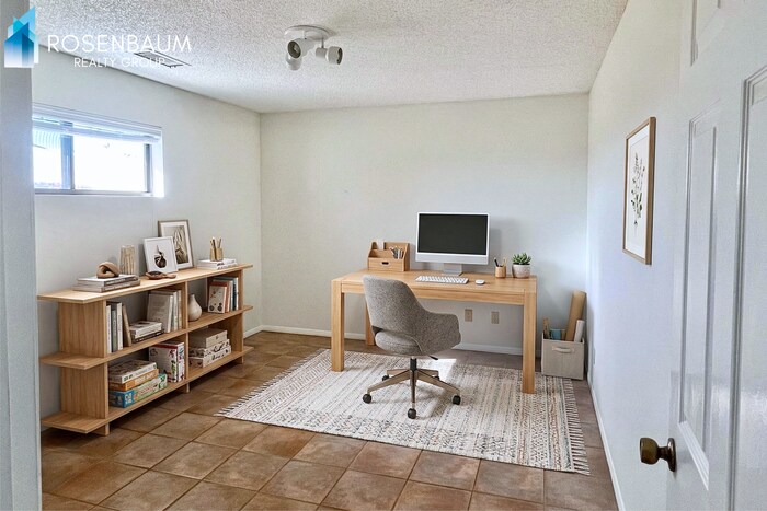 Building Photo - 11159 Pima Rd