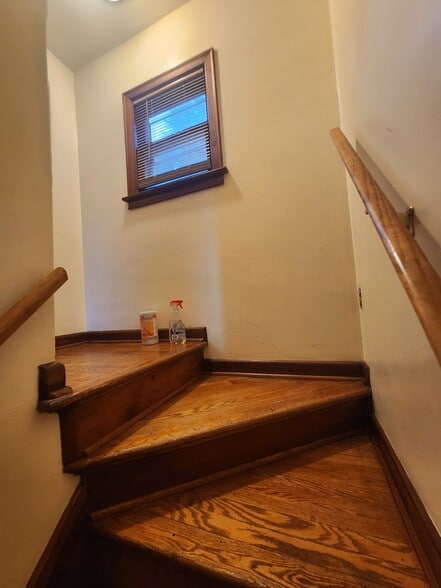 Building Photo - 78 Mygatt St