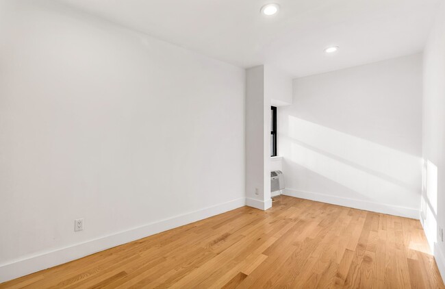 Floorplan - 207 East 37th Street