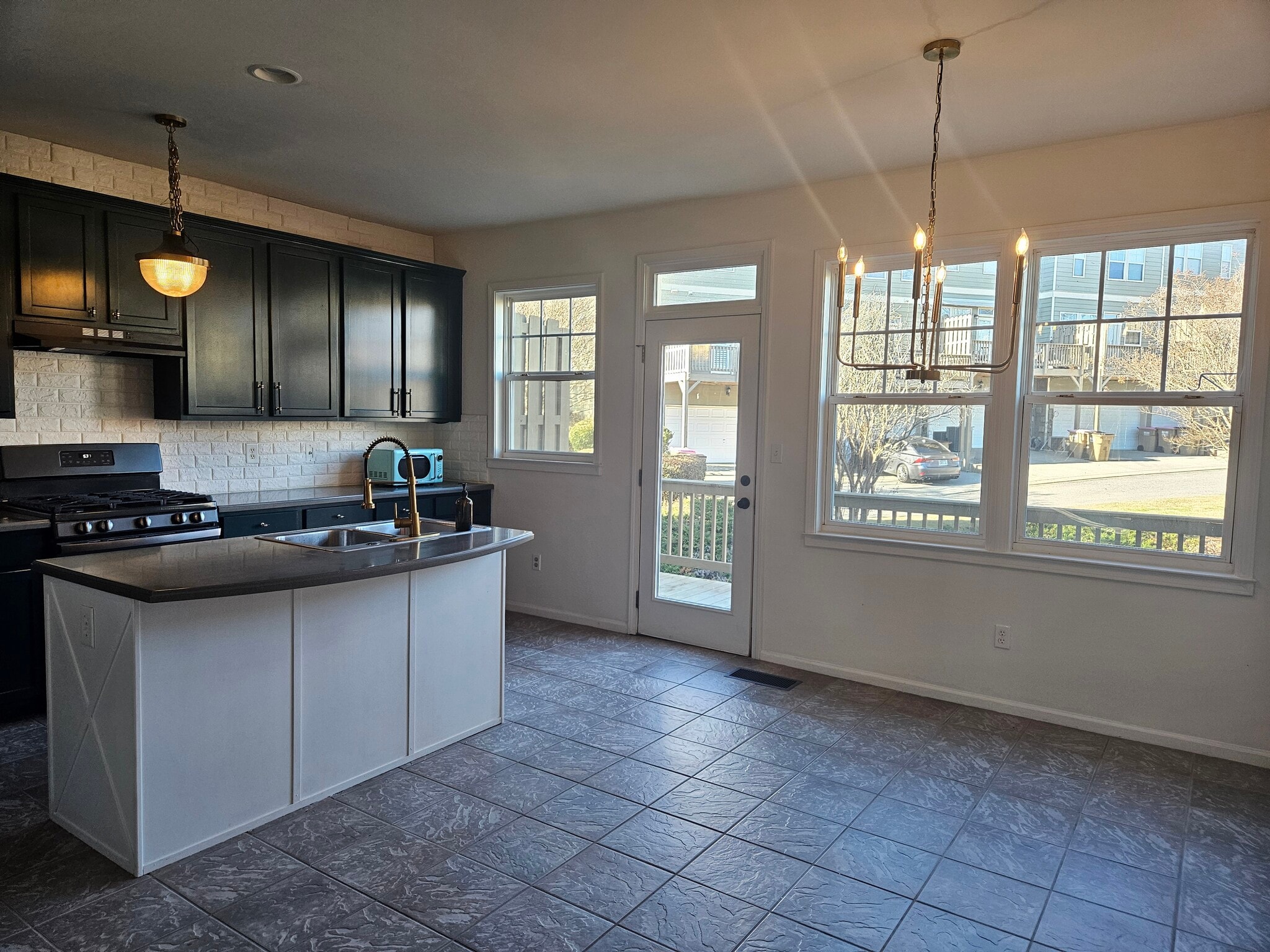 Building Photo - 4361 Grove Field Park NW