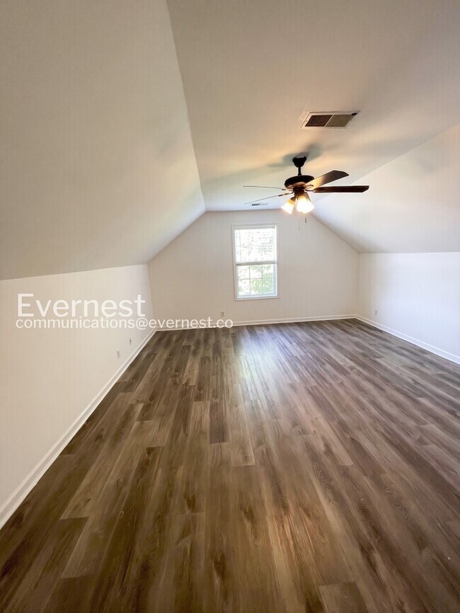 Building Photo - 2503 Elkmont Dr