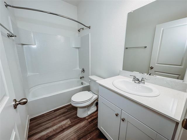 Building Photo - 1637 Whitworth Dr
