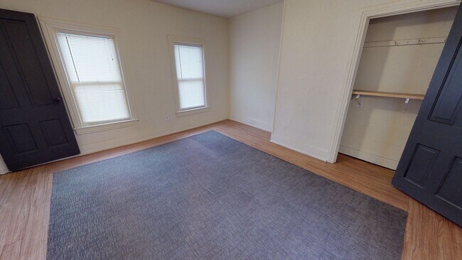 Building Photo - 1051 Liberty St