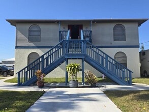 Building Photo - 4261 Paradise Cir