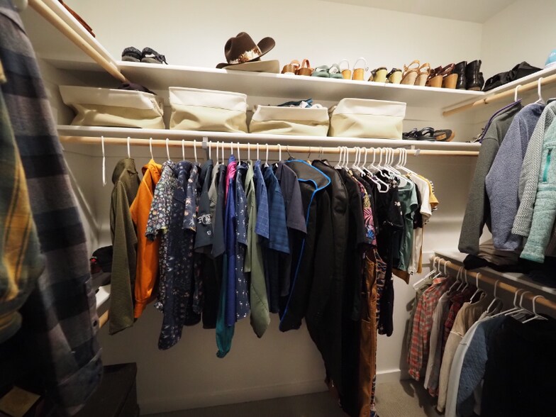 Building Photo - 1504 New Holland Dr