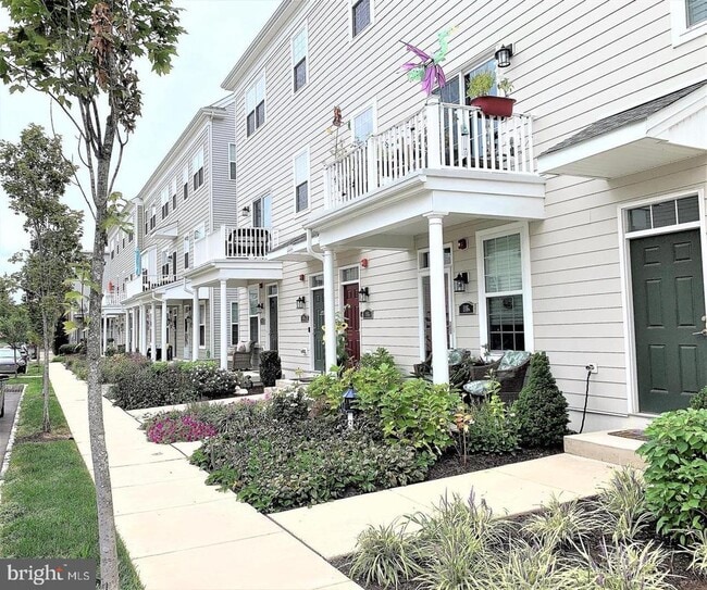 Building Photo - 116B Konefal St