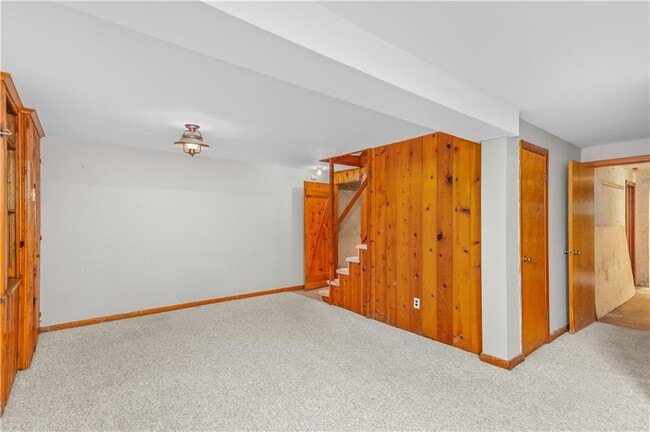 Building Photo - 51 Ambrose St