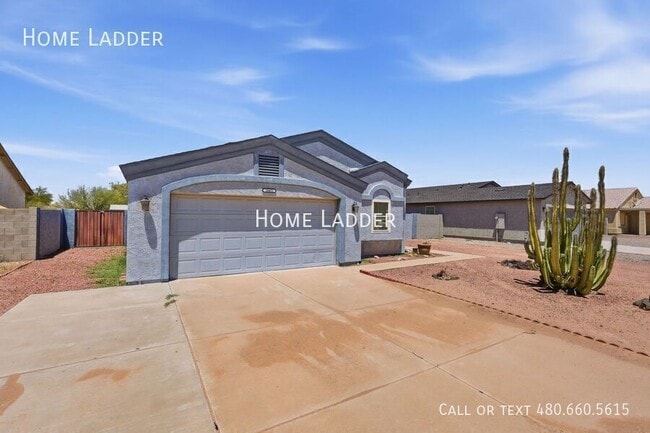 Building Photo - 10452 W Arivaca Dr