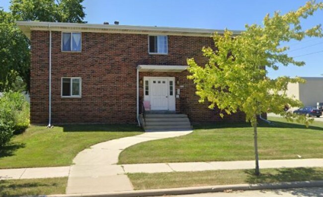 Primary Photo - Spacious 1 bedroom plus den.