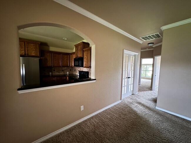 Building Photo - 708 Cody James Dr