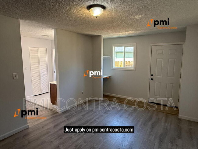 Building Photo - 1608 Norine Dr