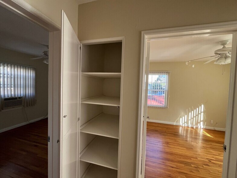 Building Photo - 126 N Maple St