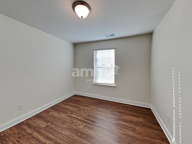 Building Photo - 128 Keyser Dr