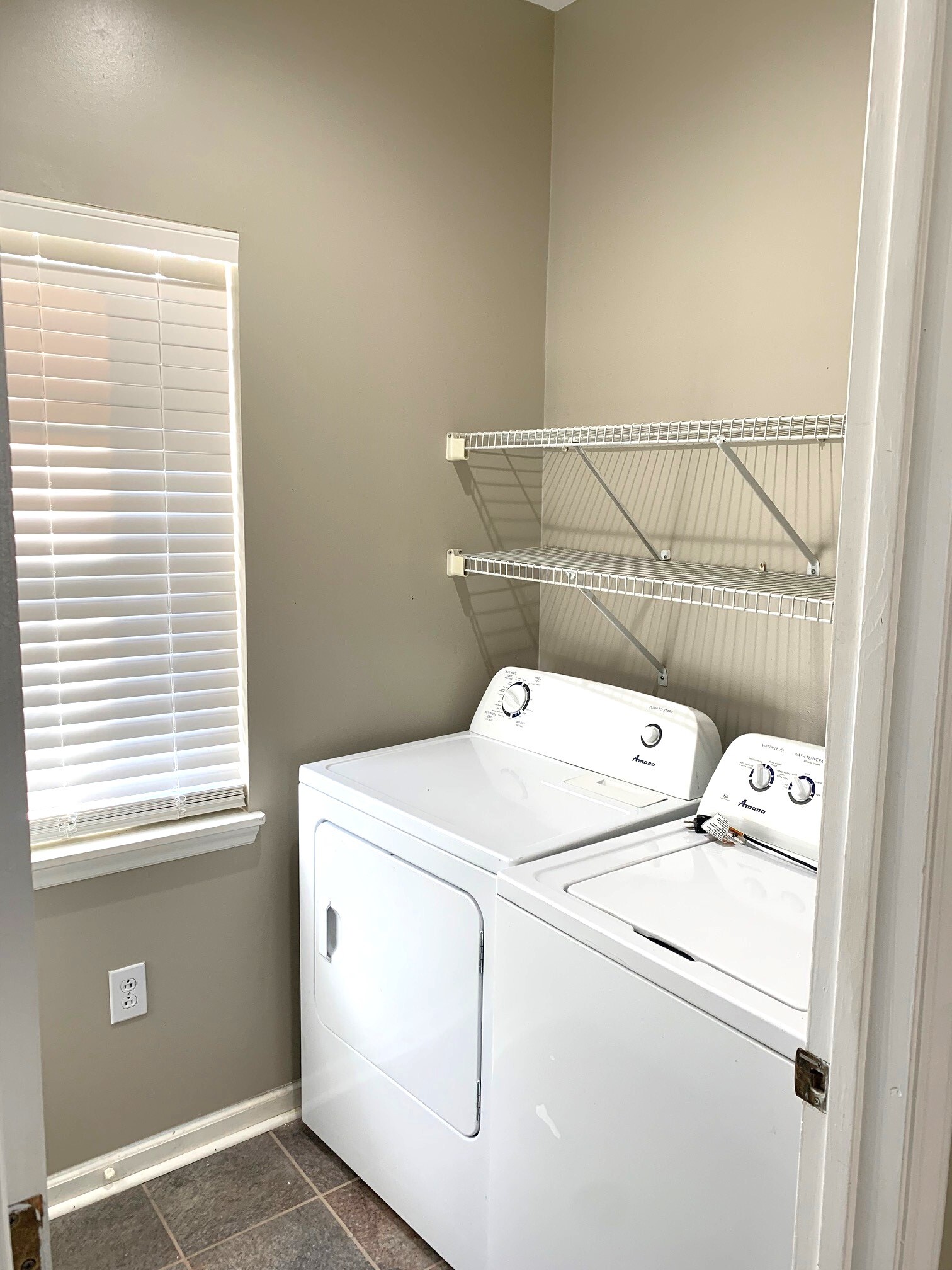 Laundry Rm - 5912 Carriage Oaks Dr