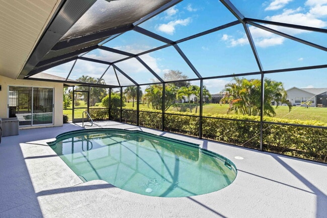 Building Photo - "Fully Furnished 3-Bedroom, pool home in Rotonda West!"