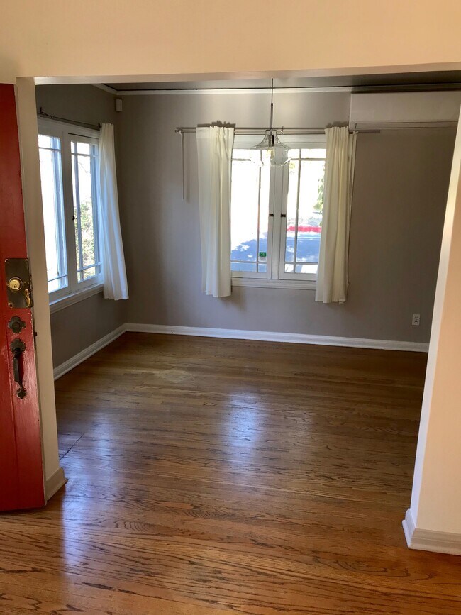 Dining Room - 1506 McCollum St