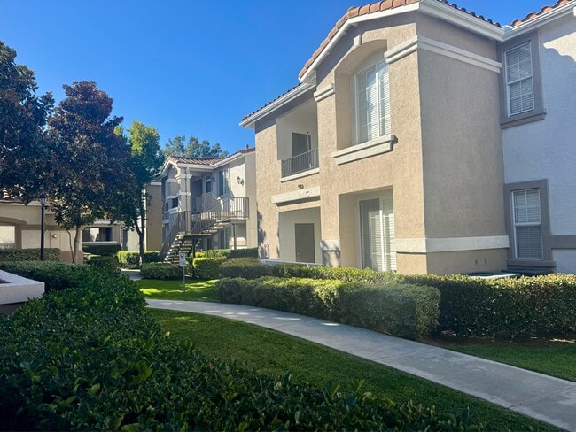 Building Photo - 10766 Sabre Hill Dr