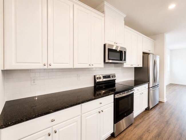 Building Photo - 2837 Rosehall