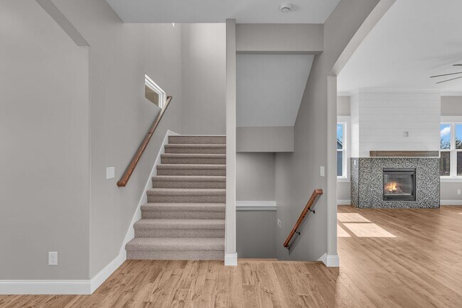 Building Photo - Italian Estates Property Management