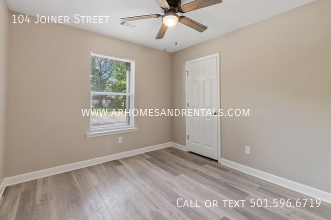 Building Photo - 104 Joiner Ave