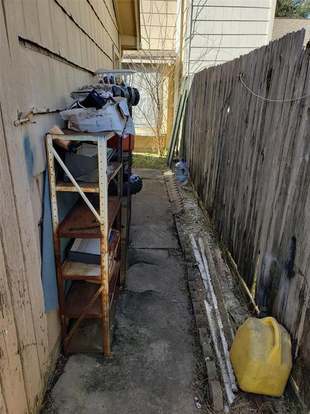 Building Photo - 12821 Clarewood Dr