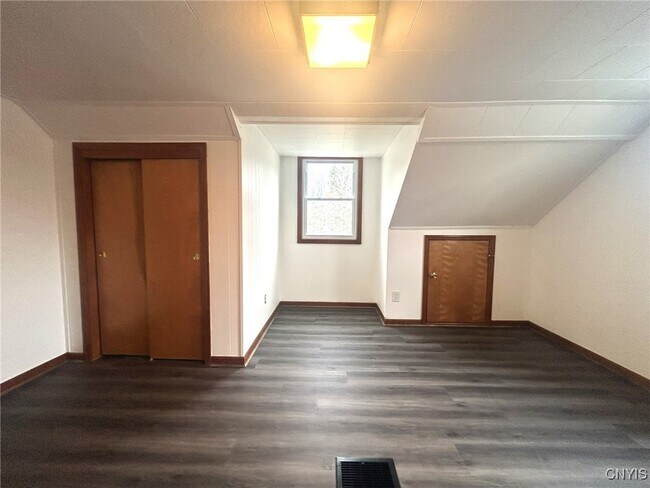 Building Photo - 810 Cosby Rd