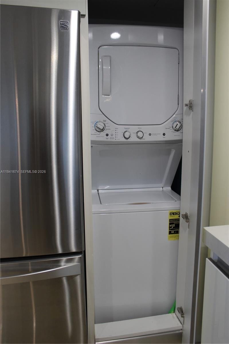 Building Photo - 650 West Ave