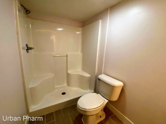 Building Photo - 1 br, 2 bath House - 56 Monroe Center NW, ...