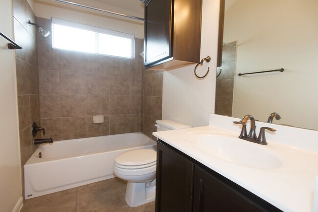 Building Photo - Cedar Park Beauty - Leasing Now