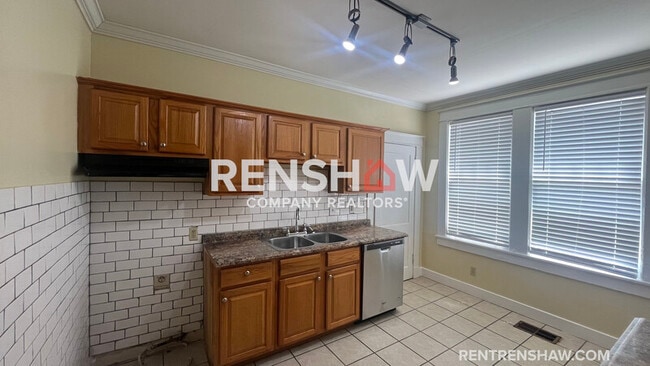 Building Photo - 1706 Tutwiler Ave