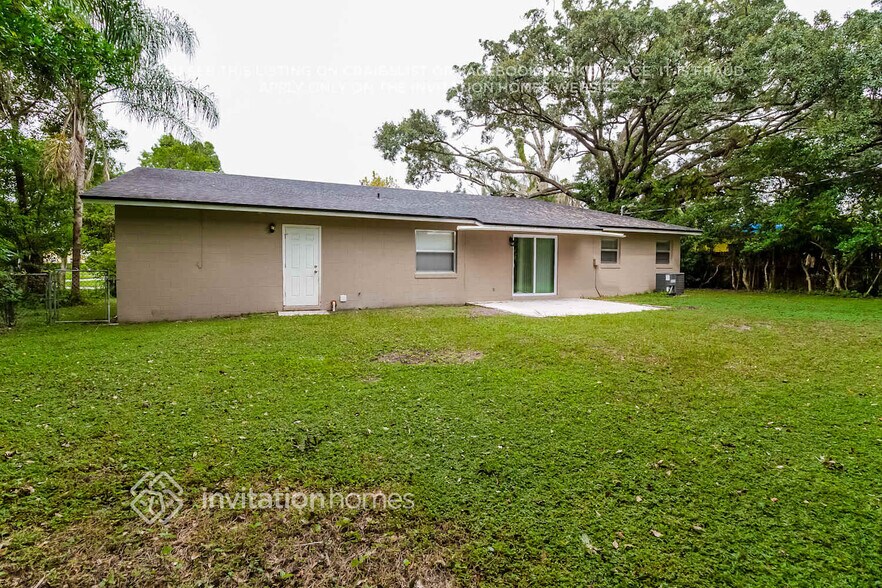 Building Photo - 3362 Bougainvillea Dr