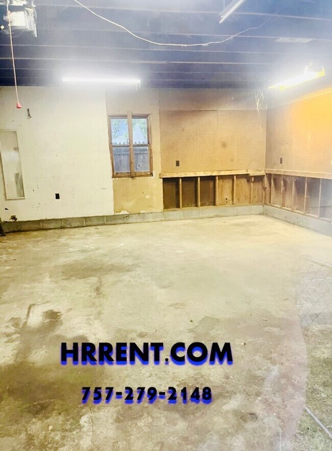 Building Photo - Coming Soon....Lovely 3 Bedroom 1 Bath Single Family Home located in the North King Street area o...