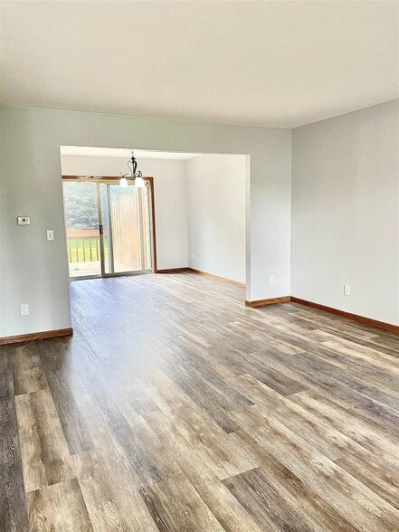Building Photo - 152305 Fiddlehead Ln
